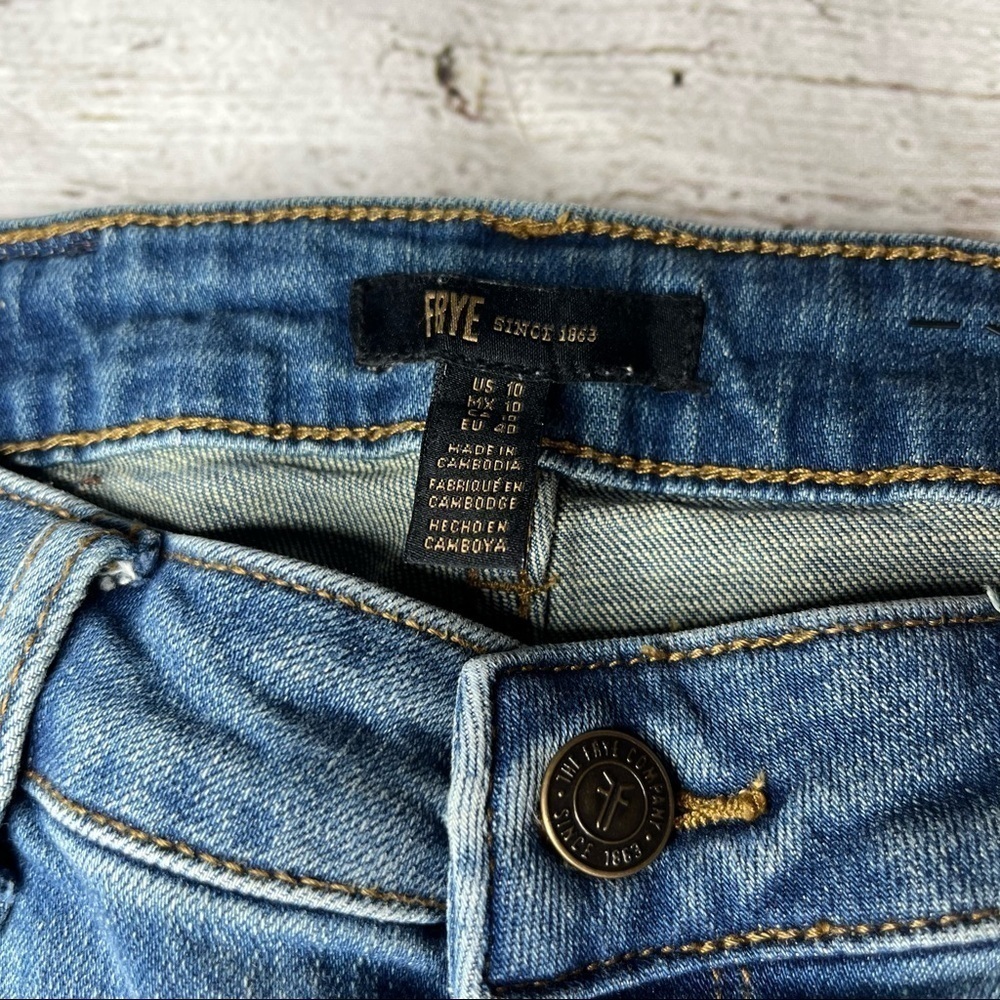 Frye Medium Wash Skinny Jeans Size 10 - Picture 2 of 7